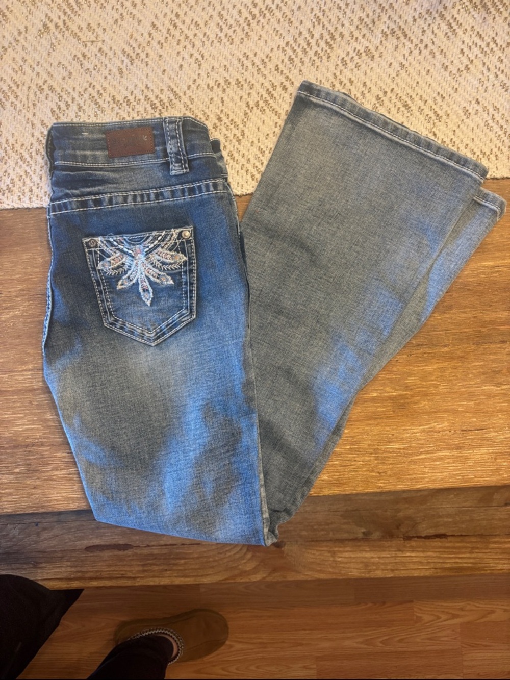 Girls Shyanne Medium Blue Embroidered Back Pocket Flare Jeans